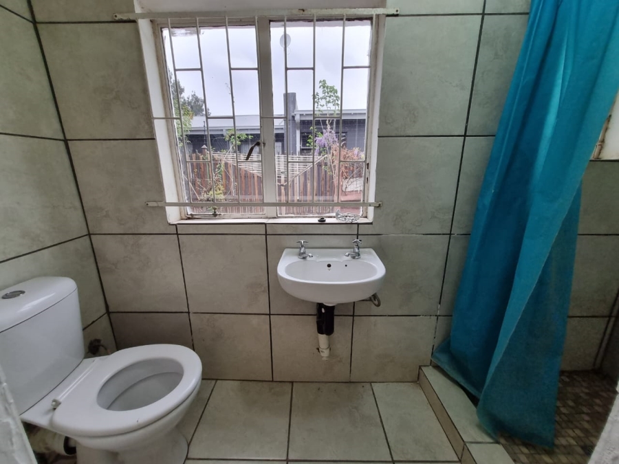 9 Bedroom Property for Sale in Brandwag Free State